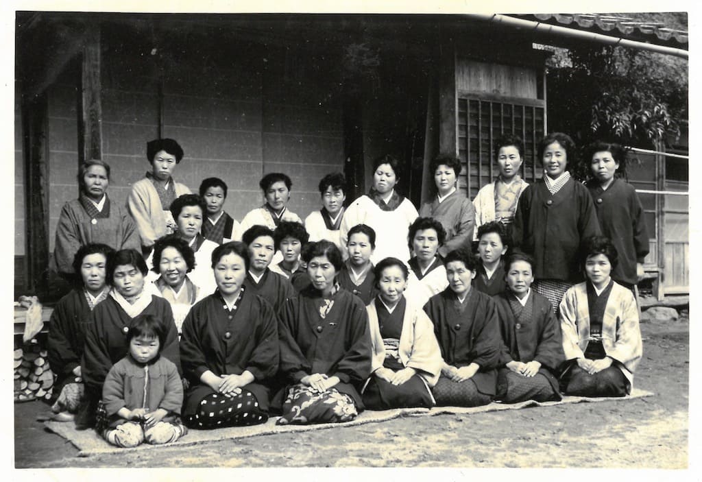 昭和35年3月15日：ヤゲでの敬老会後の婦人会